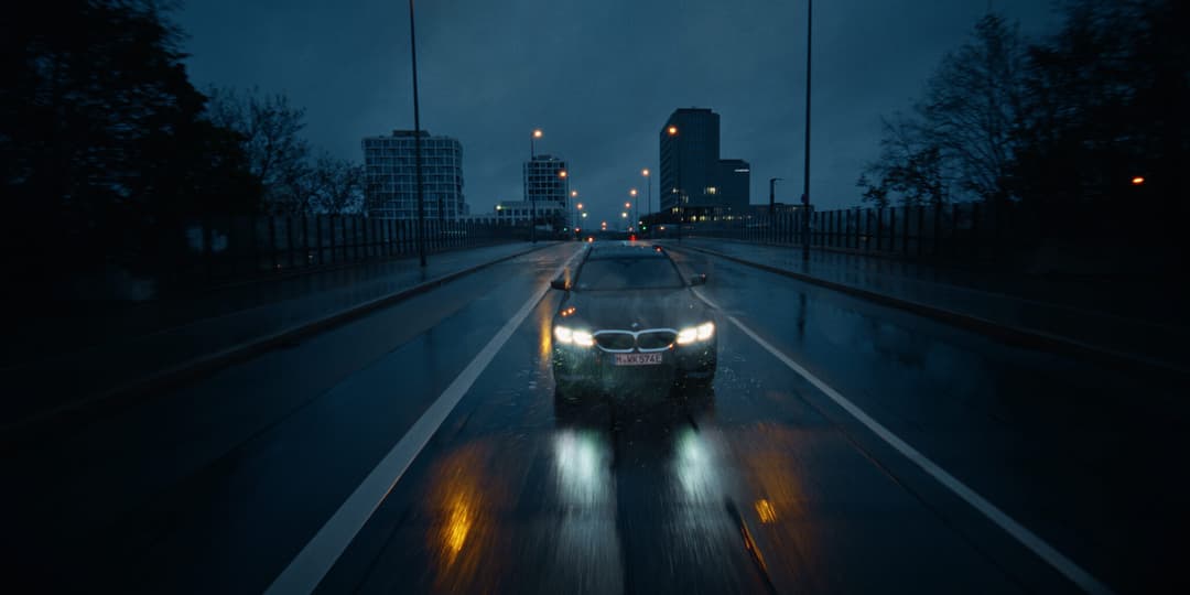 BMW - BORN ELECTRIC by Klaus Kneist, 2021 - EASYdoesit