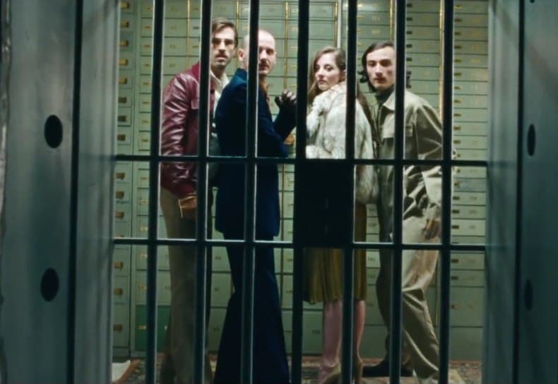 MAXIM – WILLKOMMEN IM CLUB