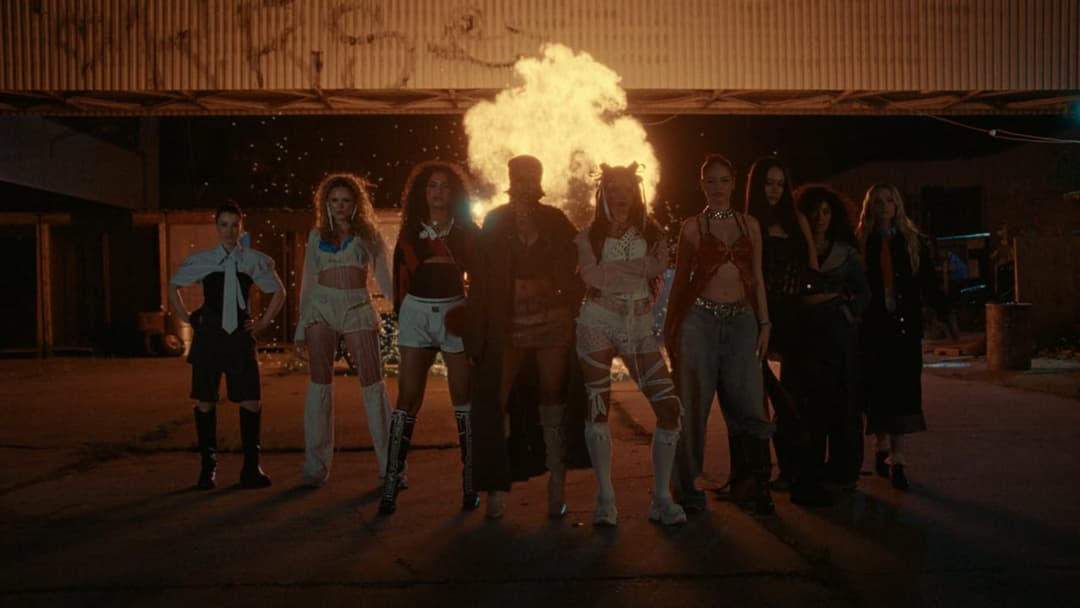 NINA CHUBA - RAGE GIRL by Tatjana Wenig, 2025 - EASYdoesit