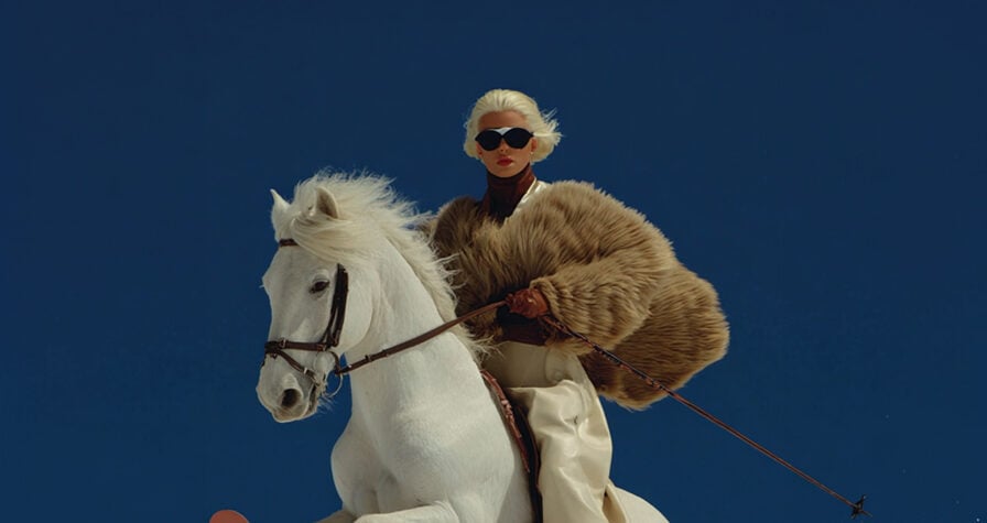 Gizem Akdag - EASYdoesit