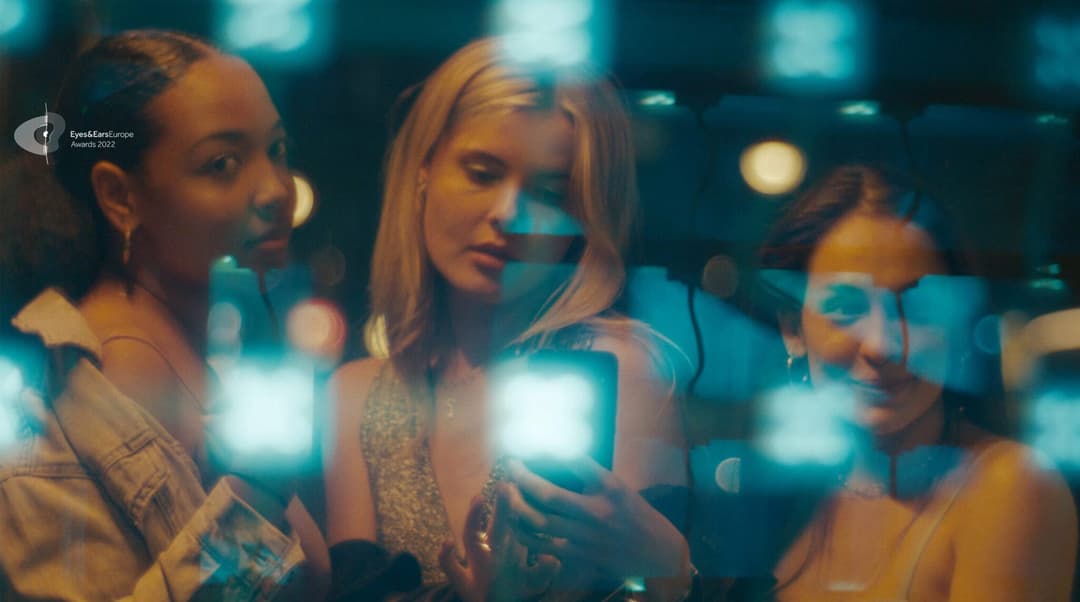 VIACOM - PASS DICH UNS AN! by Harun Güler, 2021 - EASYdoesit