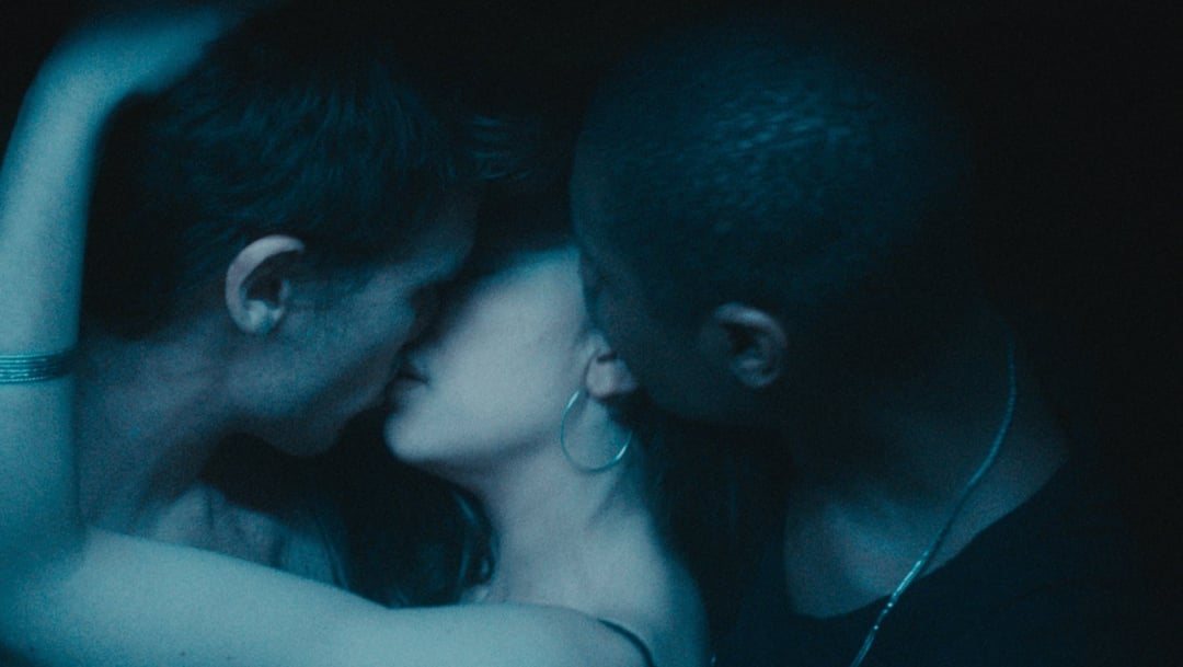 JUGEND GEGEN AIDS - DO IT WITH LOVE, RESPECT AND CONDOMS - EASYdoesit