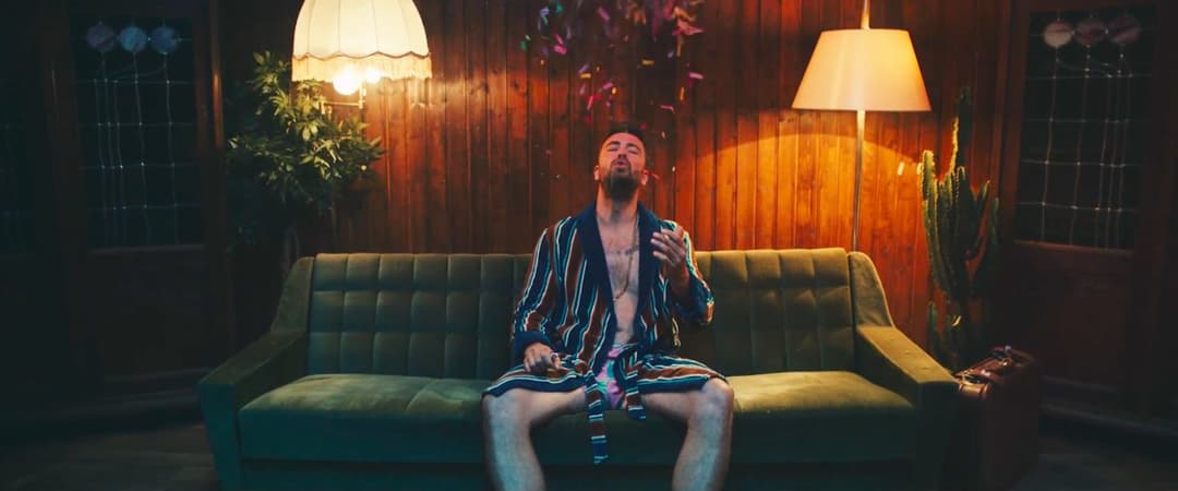 MARTERIA – SCOTTY BEAM MICH HOCH by Christoph Szulecki, Niklas Coskan, 2017 - EASYdoesit