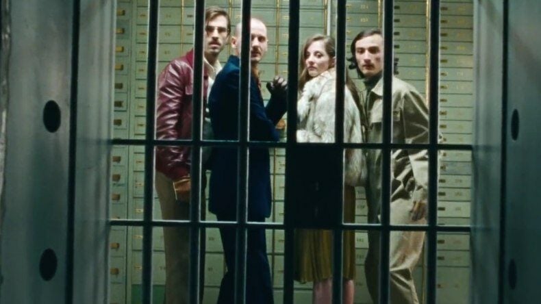 MAXIM – WILLKOMMEN IM CLUB - EASYdoesit