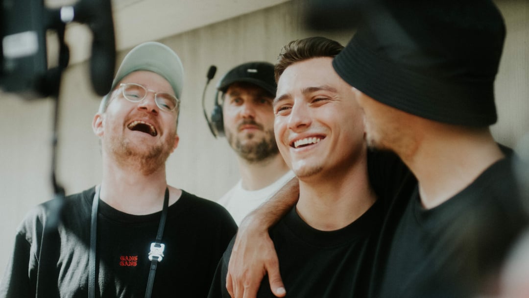 CAPITAL BRA X NGEE - HOPS (PROD. BY BEATZARRE & DJORKAEFF) - EASYdoesit