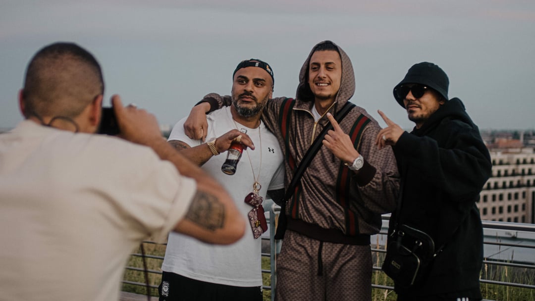 CAPITAL BRA X NGEE - HOPS (PROD. BY BEATZARRE & DJORKAEFF) - EASYdoesit