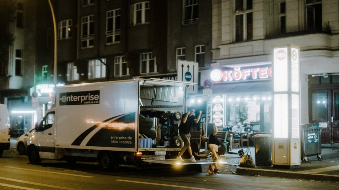 CAPITAL BRA X NGEE - HOPS (PROD. BY BEATZARRE & DJORKAEFF) - EASYdoesit