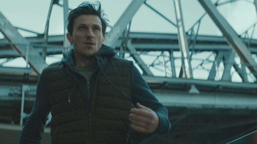 Audible – Chapter 1 : Man on the Run (Science Fiction) - EASYdoesit