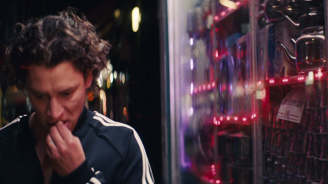 MISS PLATNUM x BAZZAZIAN – WEAPONS - EASYdoesit