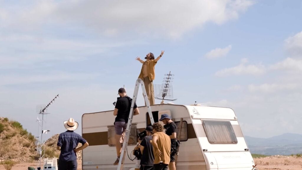 Behind The Scenes Video - EASYdoesit