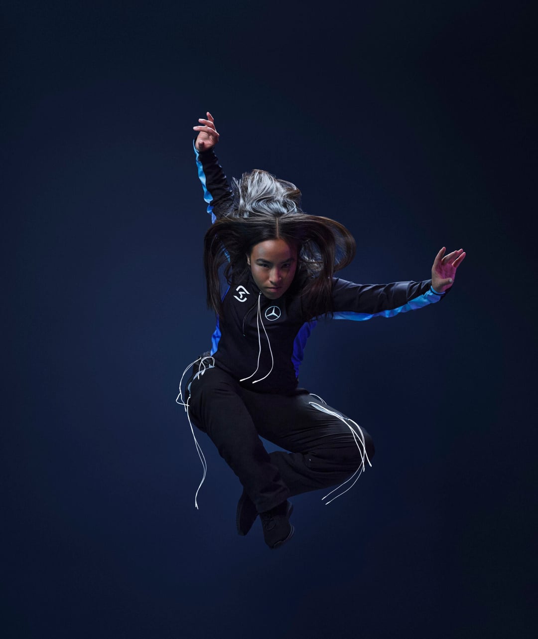 MERCEDES BENZ X SAUL NASH - EASYdoesit