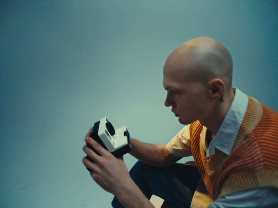 POLAROID - THE BIGGER PICTURE by Tom Streller, 2023 - EASYdoesit