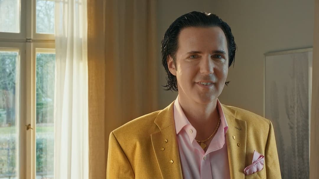 Golden Toast - Alexander Marcus by Lars Timmermann, 2024 - EASYdoesit