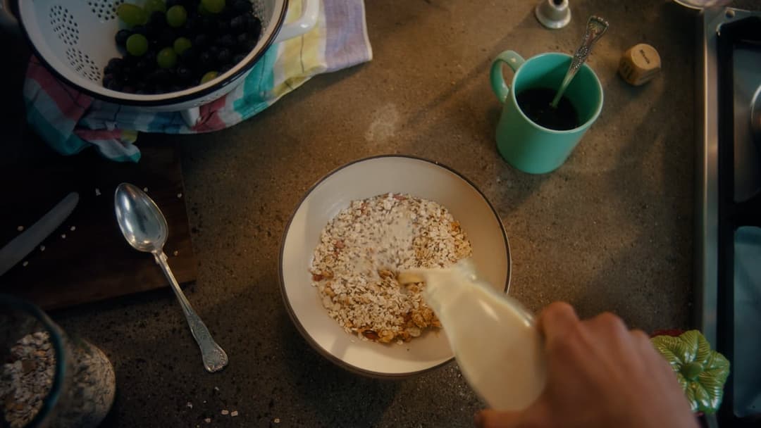 MOBIL KRANKENKASSE - JUNG — von Julia Mücke — für Mobil KK — 2022 — © EASYdoesit