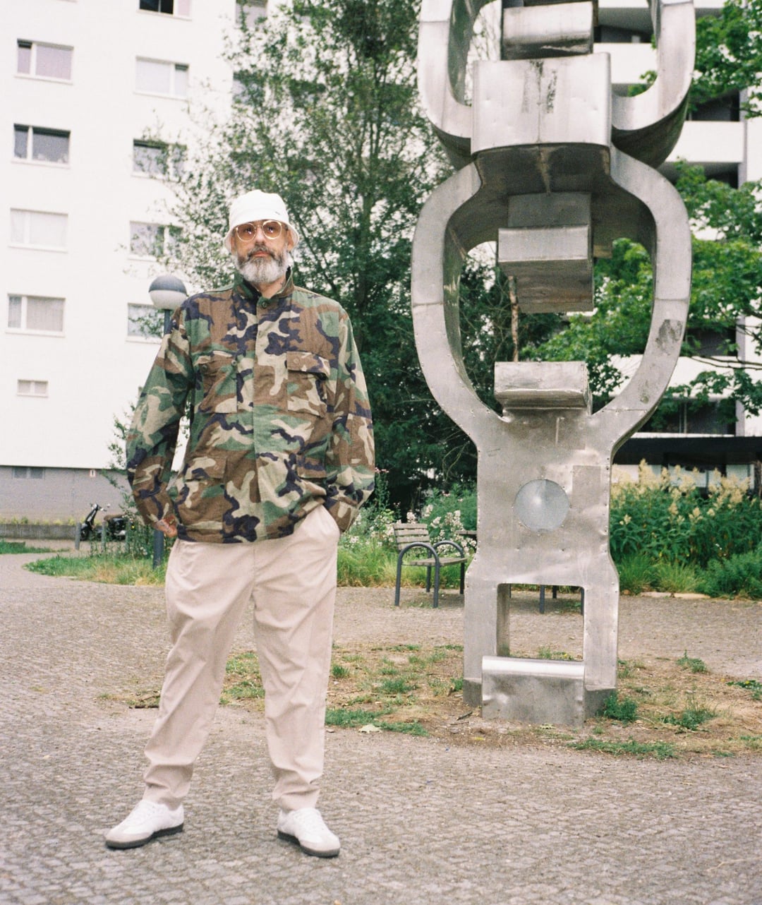 SIDO - TOURTRAILER - EASYdoesit