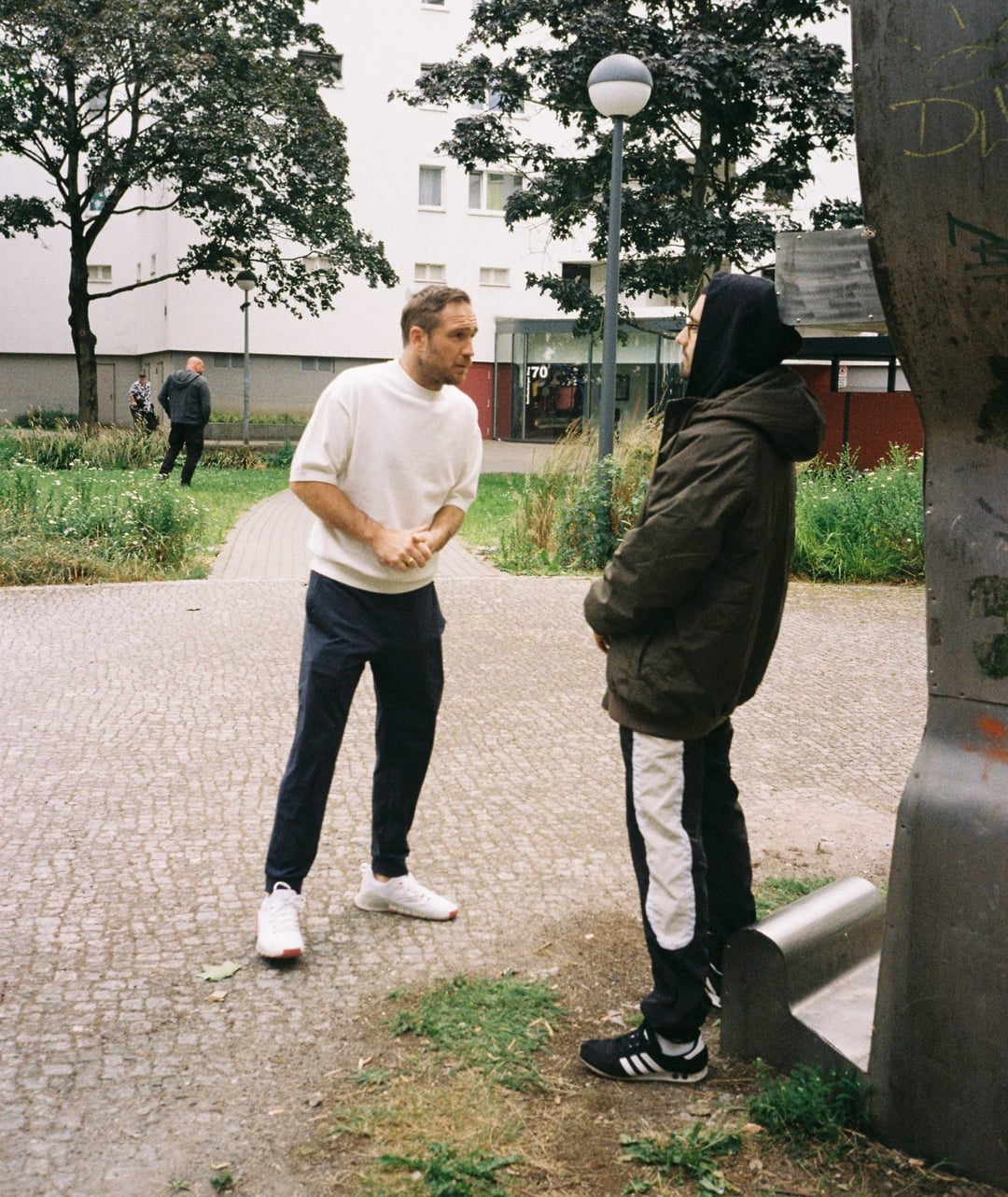 SIDO - TOURTRAILER - EASYdoesit