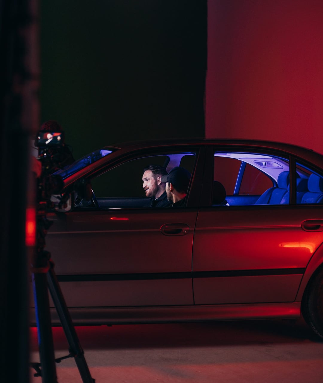 NETFLIX - CROOKS - EASYdoesit