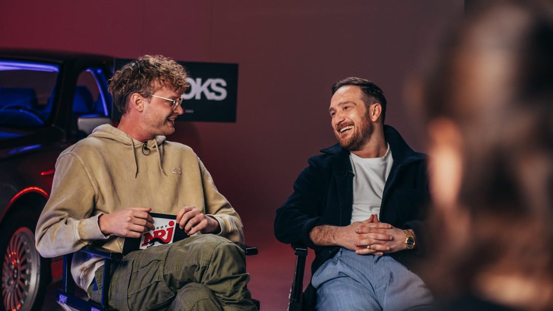 NETFLIX - CROOKS - EASYdoesit