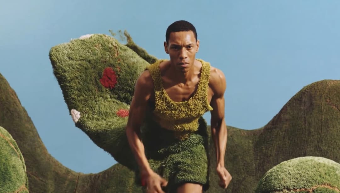 NEVER STOP MOVING by Morelyubovi, 2026 - EASYdoesit